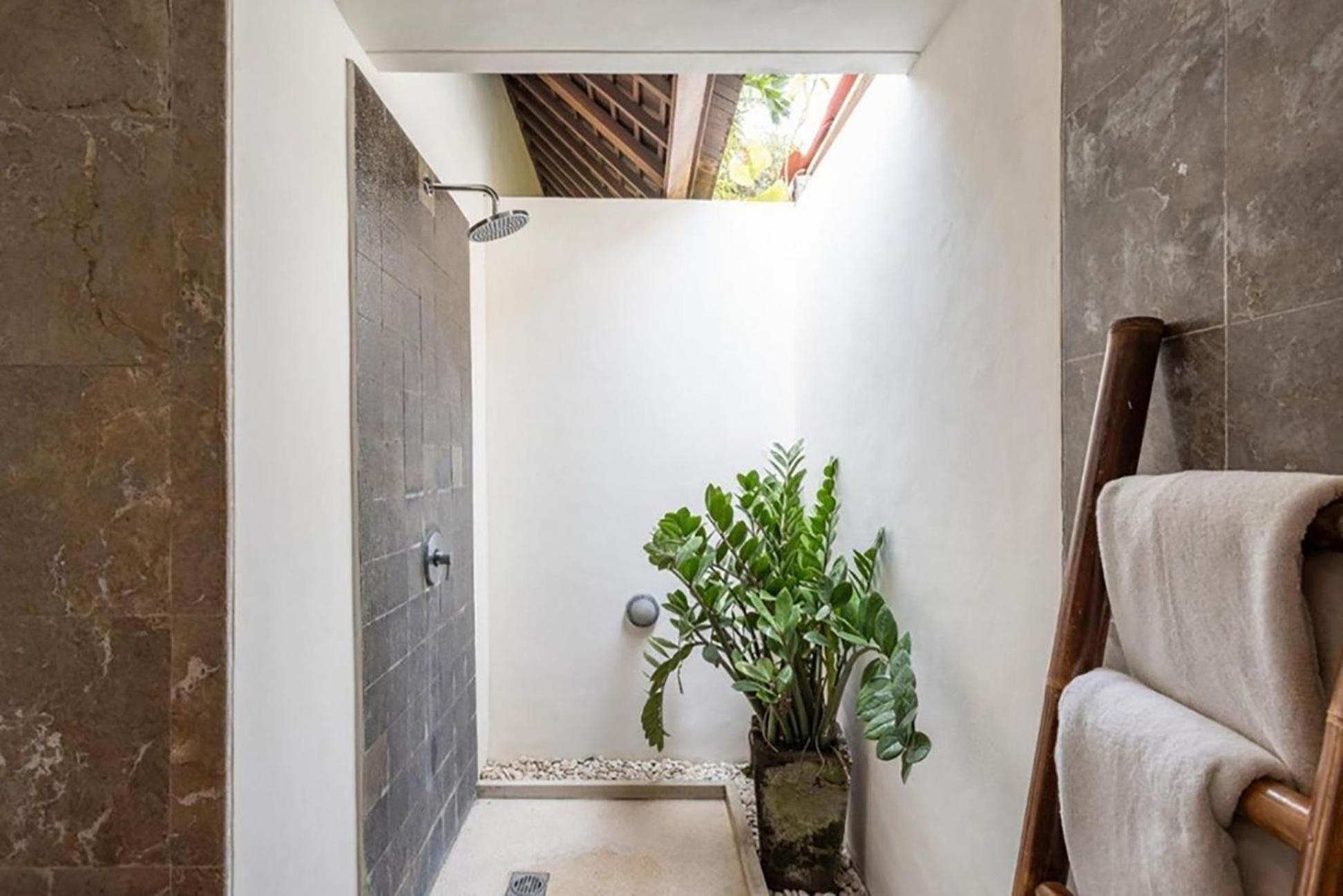 Villa Tiga Mangga By Optimum Bali Villas Seminyak Buitenkant foto