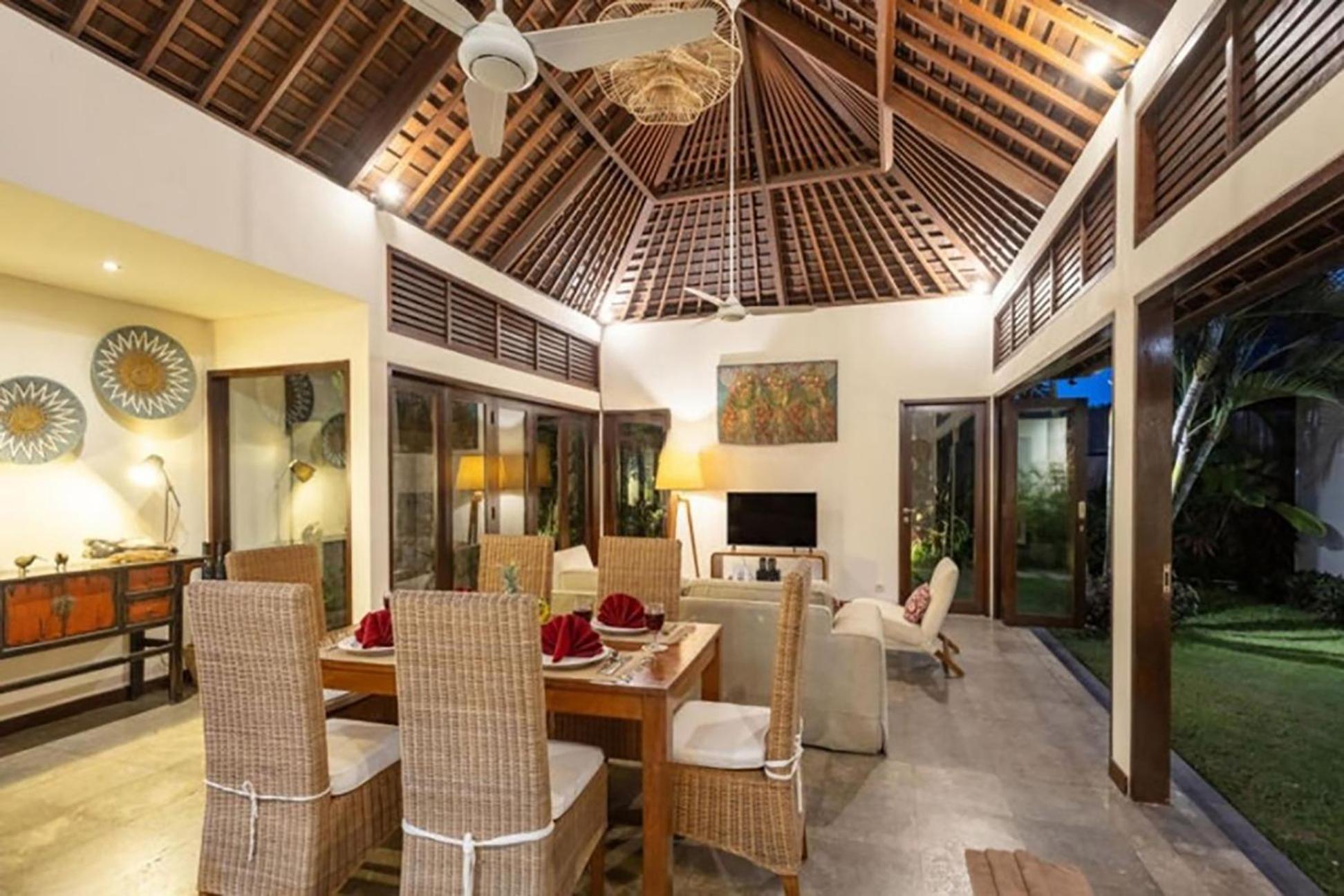 Villa Tiga Mangga By Optimum Bali Villas Seminyak Buitenkant foto